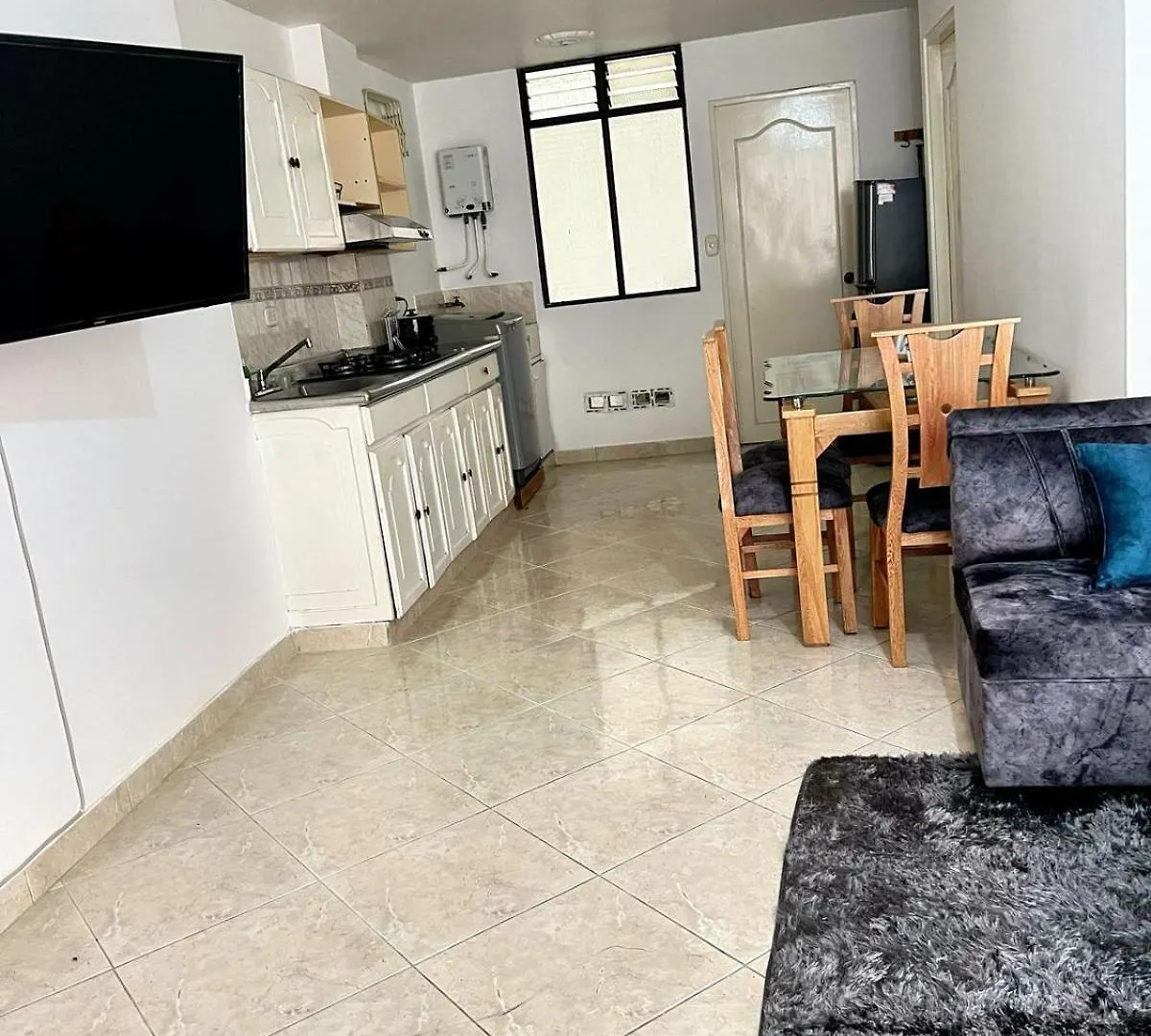 Apartamento En La Floresta Medellín Daire