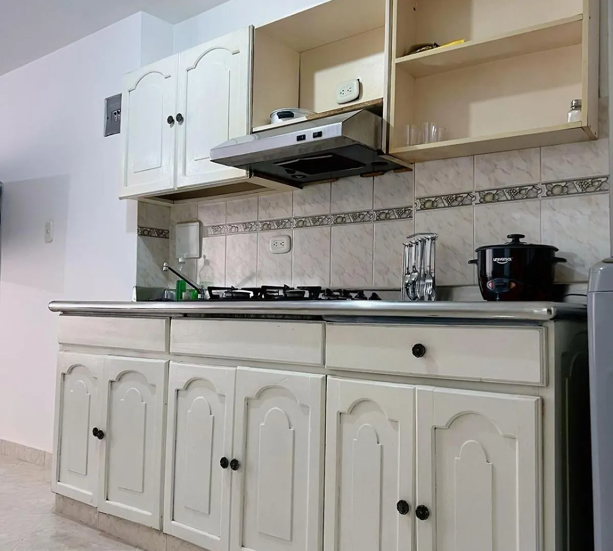 Lägenhet Apartamento En La Floresta Medellín Colombia