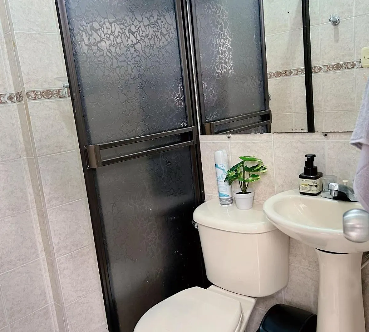 Apartamento En La Floresta Medellin 0*,
